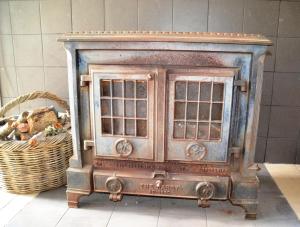 Cozy Van in Bush Setting