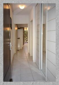 LE LAVANDOU ST CLAIR STUDIO 300 m de la PLAGE parking