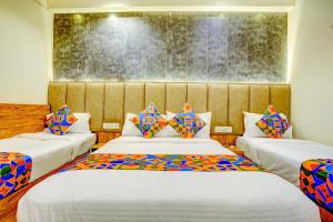 Hotel Amber Indore Palace