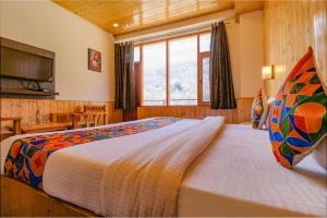 Hotel 17 Miles Stone, Manali By Shivaneel Hospitality