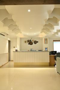 The Deccan Royaale, Shivaji Nagar