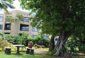 41 The Shades, Umhlanga