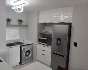 41 The Shades, Umhlanga