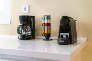 Spacious Rooftop Apt in Central Athens with Sunset Balcony