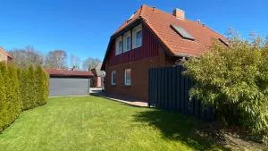 Ferienhaus kleiner Leuchtturm - Steuerbord Fehmarn Kopendorf - mit Garten und Terrasse - Sulsdorf auf Fehmarn