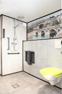 Hotels Campanile Toulouse Balma - Cite de l'Espace : photos des chambres