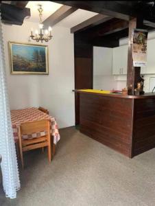 Titova vila - Zlatar