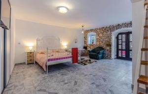 Beautiful Home In Krasica With Wifi