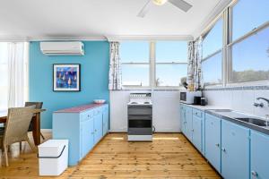 Lil Blue Surf Shack family and pet friendly