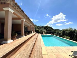 Villas Villa Blue Hill pour 6 personnes avec piscine privee et vue mer a La Londe-Les-Maures : photos des chambres