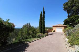 Villa Blue Hill pour 6 personnes avec piscine privée et vue mer à La Londe-Les-Maures