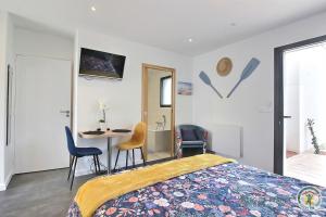 B&B / Chambres d'hotes Ty ar bleuenn : Chambre Deluxe