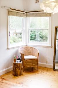 Tranquil Blue Cottage Close to Eco Point