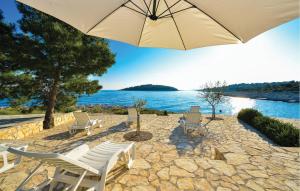 Amazing Apartment In Rogoznica