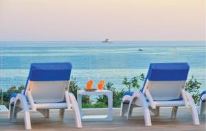 Nice Apartment In Rogoznica With Sauna