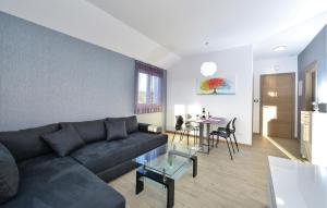 Beautiful Apartment In Rogoznica With Sauna 