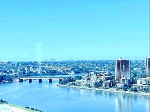 Luxious Startling waterview highrise Condo