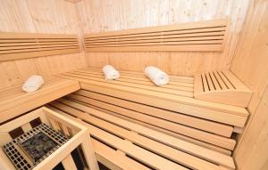 Stunning Apartment In Rogoznica