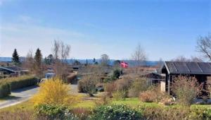 Awesome Home In Rønde With 3 Bedrooms