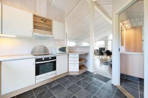 Amazing Home In Rudkøbing With 3 Bedrooms, Sauna And Wifi