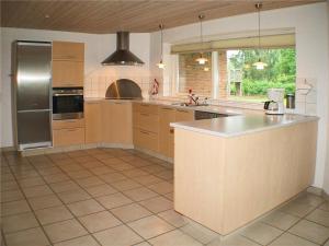 Nice Home In Hadsund W