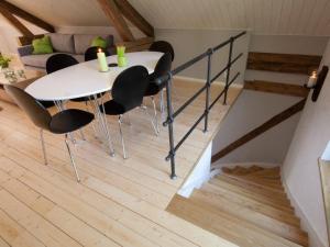 Nice Home In Alingsås With 3 Bedrooms, Wifi And Sauna