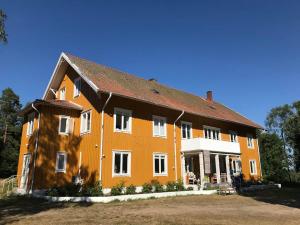 Beautiful Home In Torup With 13 Bedrooms