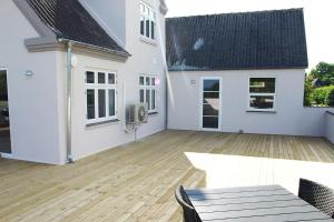 Amazing Home In Rudkøbing With 5 Bedrooms And Wifi