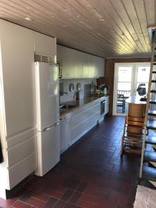 Stunning Home In Messinge With 3 Bedrooms And Wifi