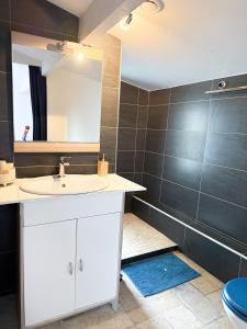 Maisons de vacances Villa Familiale avec Piscine Privee : photos des chambres