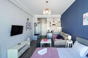 Stylish Ski in Out Apartment w Amazing views