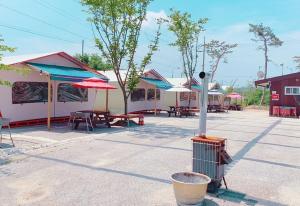 Jeongeup Geumgang Duseungsan Glamping