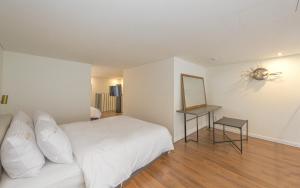 Byeonsan Barahan Pension