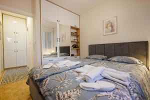 Sava Centar 1-bedroom apartments in the heart of New Belgrade