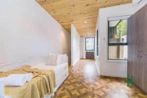 4 Bed Terrace in Surry Hills