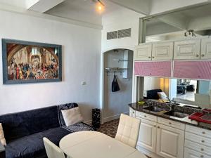 Studio coeur de Cannes 318L