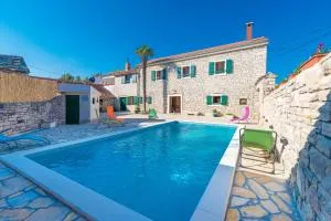 Villa Petrovi Dvori ZadarVillas - Benkovac