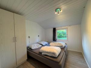 Wonderful, Large Pool Holiday Home, Close To Marielyst Beach