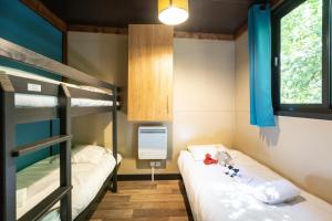 Campings Camping La Pinede : photos des chambres