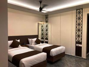 MURALI KRISHNA APART HOTEL