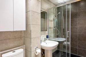 Modern Bayswater Flat