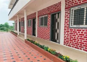 Fulgulab Lawns and Home Stay - Chas