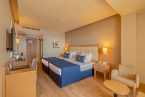 Deluxe Room Garden View (Main Building or Garden Rooms) room in Kamelya Selin Hotel