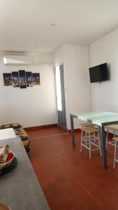 Bel Appartement Fonctionnel,2 grandes chambres separer plus un bz,WI FI,Clim