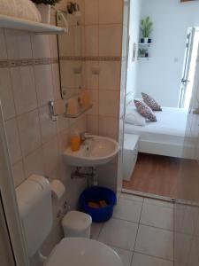 Apartment in Jelsa with terrace, air conditioning, Wi-Fi 4440-2