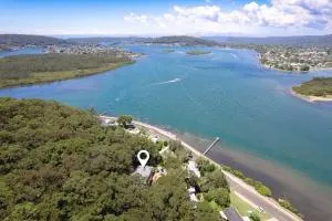 Waterfront Escape - Koolewong