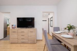 Jasny Apartament blisko TAURON Arena Kraków by Noclegi Renters