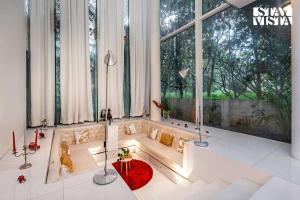 The Crystal Hall Indias onlyGlass Villa