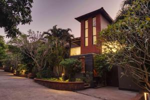 Casa 2565 by tisyastays