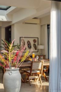 Casa 2565 by tisyastays